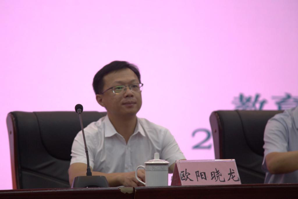 为帮助新生尽快适应大开云官方手机入口